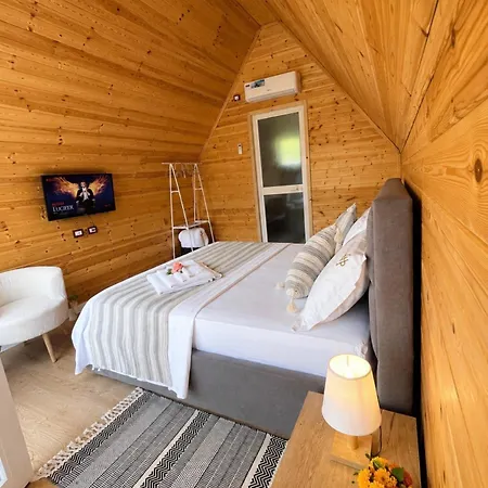 Panorama Luxusní stan Koman